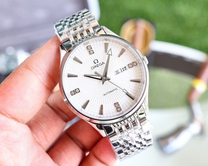 日本未入荷 オメガ n級品 のOMEGA 逸品メンズ腕時計7色