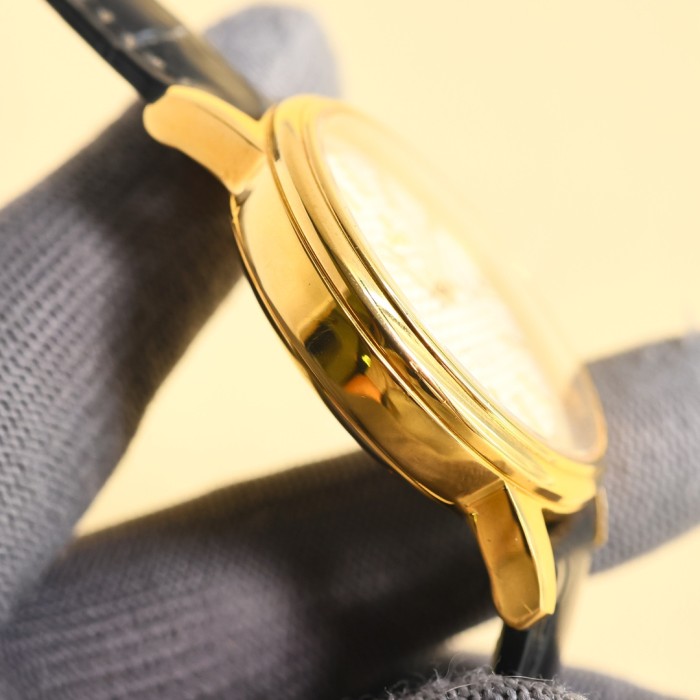 入手困難 オメガ n級品 のOMEGA メンズ腕時計2色