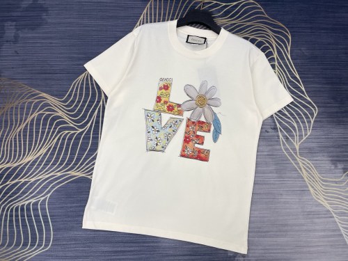 入手困難 ルイヴィトン コピー プリントアルファベットロゴラウンドネック半袖Tシャツ