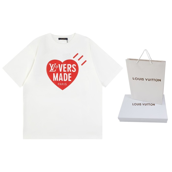 稀少 ルイヴィトン 激安通販  LV 25 SSレッドハート半袖Tシャツ