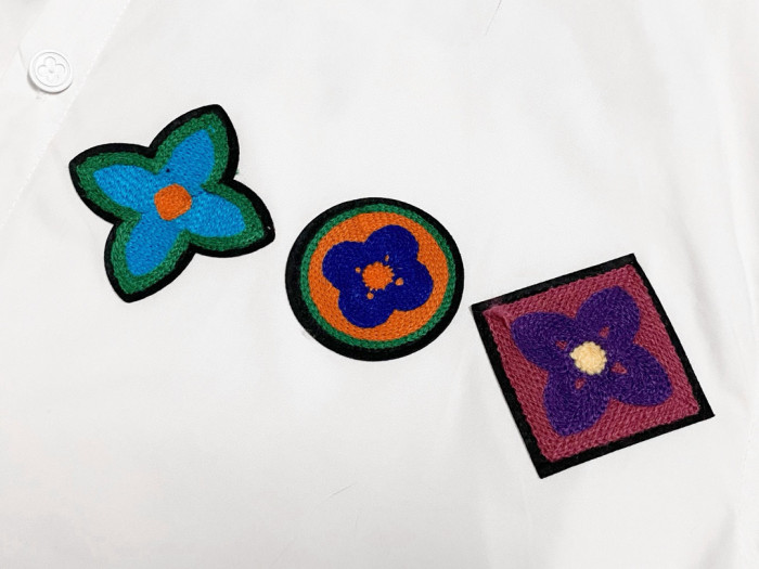 新作 ルイヴィトン 激安通販 LV25SS新型立体🌺刺繍花細工アルファベットプリント半袖シャツコート