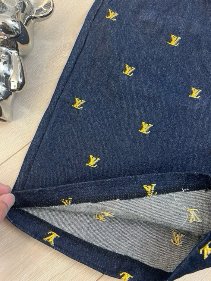 入手困難 ルイヴィトン コピーおすすめ LV25SS金糸刺繍アルファベットデニムカジュアルワイド足引き紐ゆるパンツ