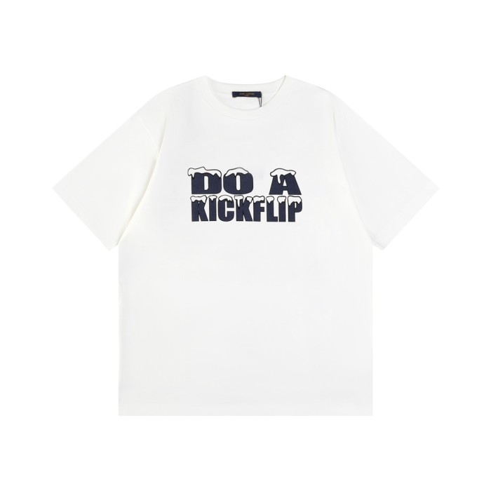 入手困難 ルイヴィトン スーパーコピー LV雪山スノードームアルファベット半袖Tシャツ