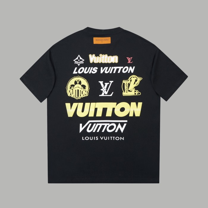★超人気  ルイヴィトン 偽物通販  25 SS春先新作LVアルファベットプリント半袖