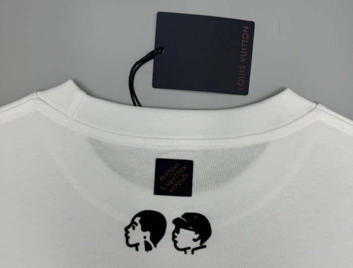 ★超人気 ルイヴィトン 激安偽物 LV半袖Tシャツ