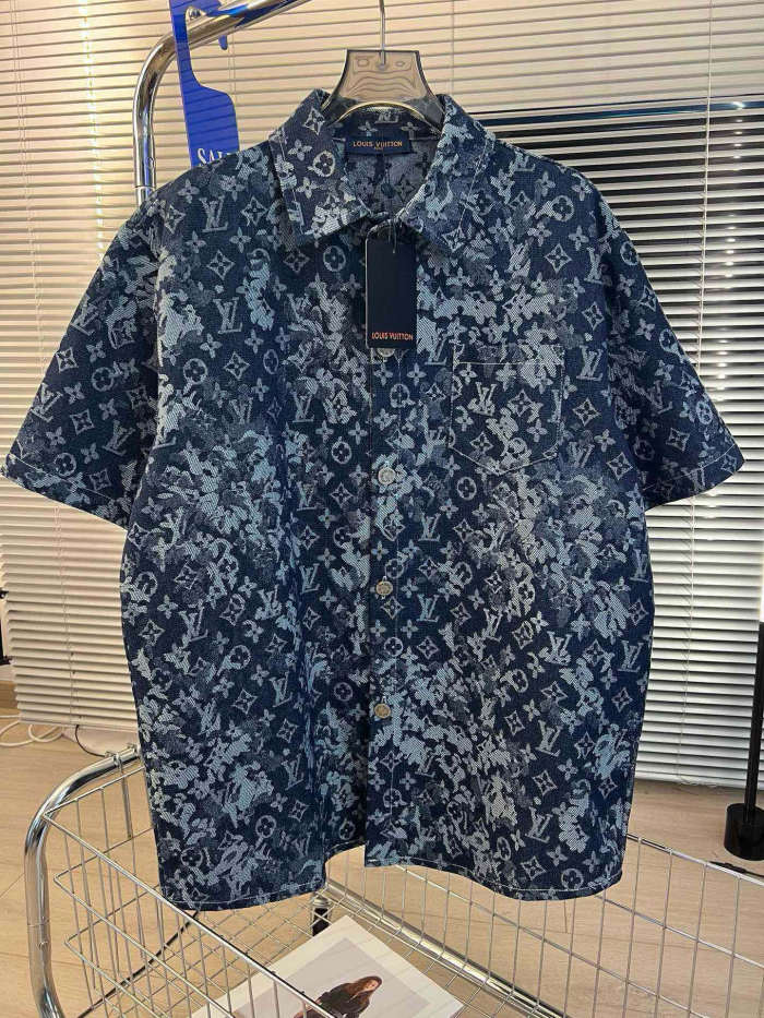 【話題商品！】 ルイヴィトン コピーおすすめ のLV 25SS春夏オールドフラワーレトロ水洗いデニム半袖シャツコート