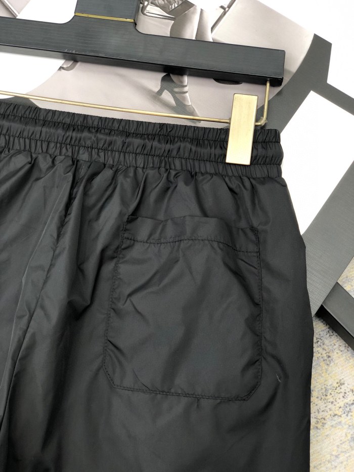 追跡付 モンクレール コピー のビーチパンツ