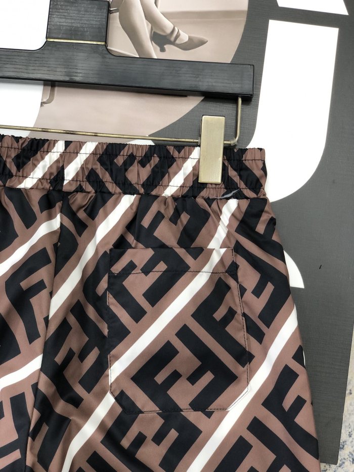 日本未入荷 フェンディ 激安通販 の25 SSメンズカジュアルパンツ