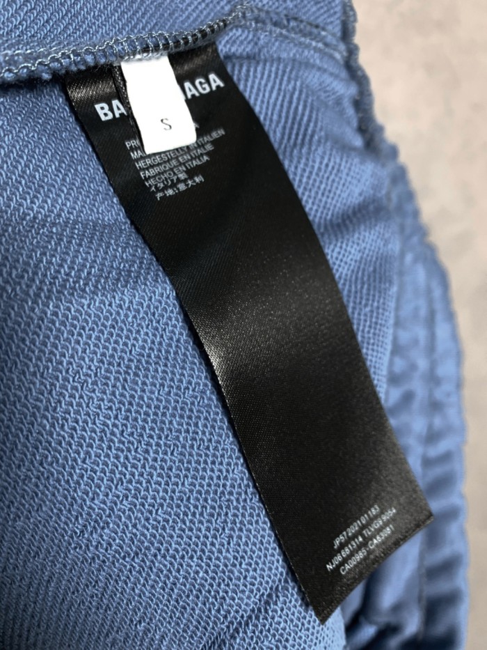 日本未入荷 バレンシアガ 偽物通販  ガムテープアルファベットパンツ