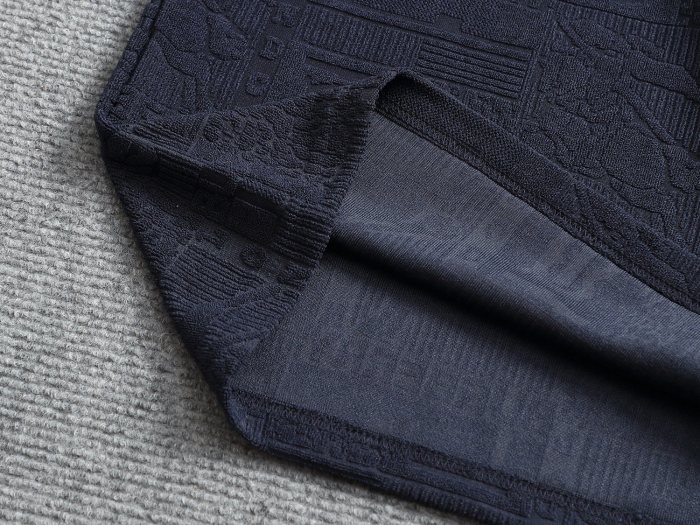 追跡付 バーバリー 激安通販 アルファベット刺繍二重袖背格子貼布の精巧で美しい重工芸Tシャツ