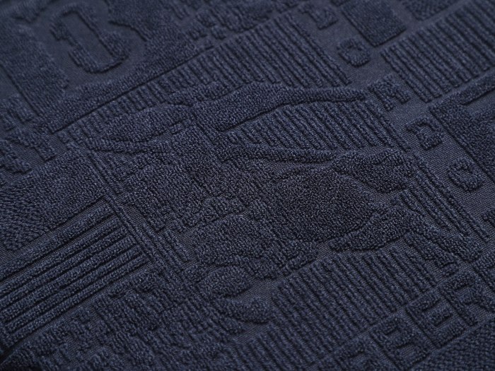 追跡付 バーバリー 激安通販 アルファベット刺繍二重袖背格子貼布の精巧で美しい重工芸Tシャツ