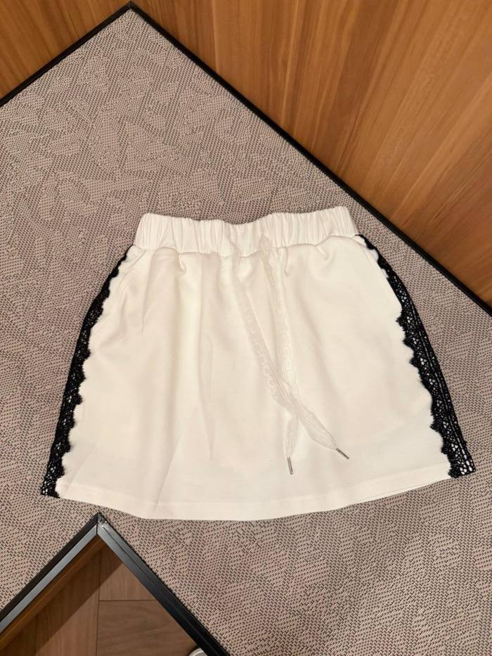 超話題! セリーヌ 激安偽物 25 ssレースシート刺繍アルファベット半袖➕スカートセット3色