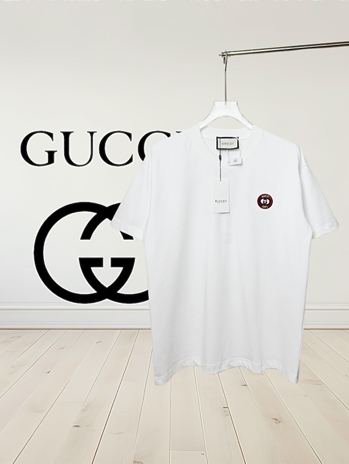 大人気 グッチ 激安通販 Gucciの前後に刺繍された丸首半袖Tシャツ