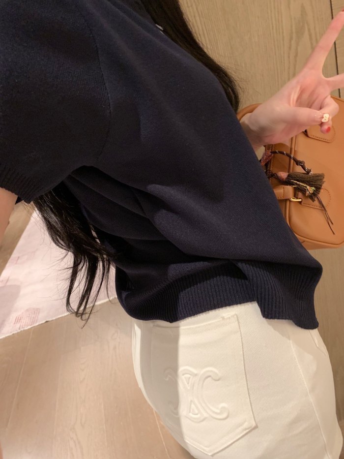 超奇跡の入荷☆ セリーヌ 激安通販 立体エンボスアルファベットパンツ