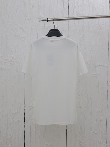 日本未入荷 セリーヌ n級品 25 SS春夏凱旋門刺繍半袖
