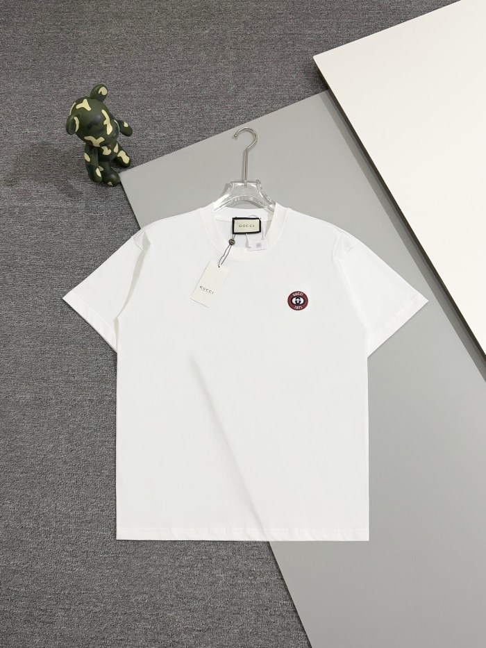 稀少 グッチ コピー Gucciの前後に刺繍された丸首半袖Tシャツ