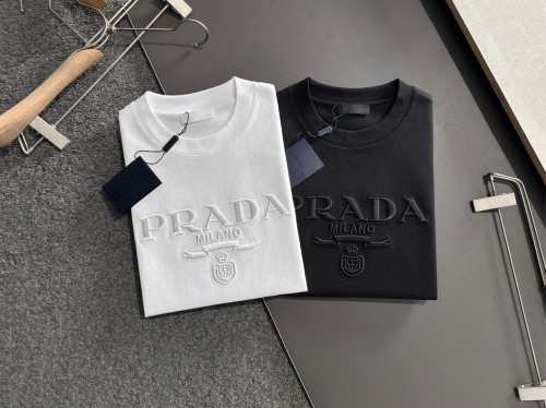 大人気 プラダ 激安偽物 25 ss文字刺繍の半袖Tシャツ