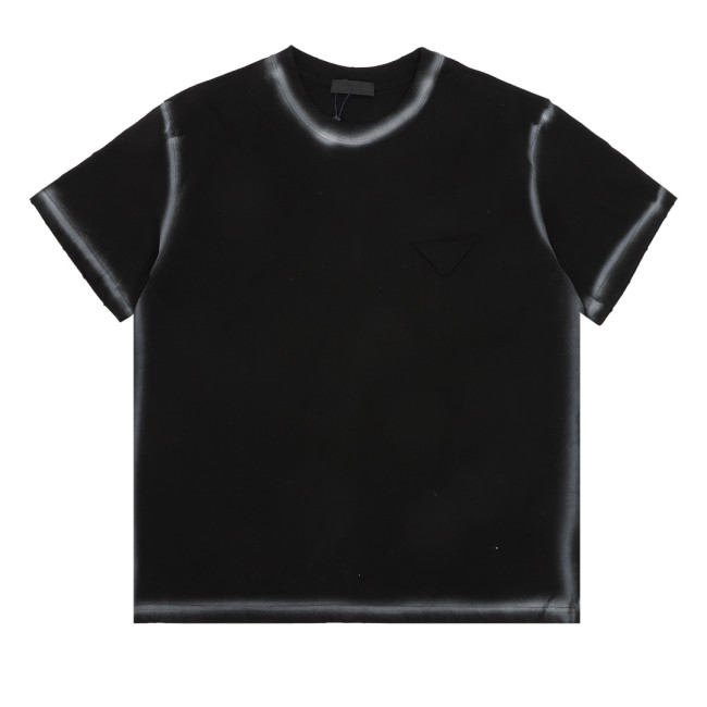 新作 プラダ n級品 水洗シート三角標半袖Tシャツ