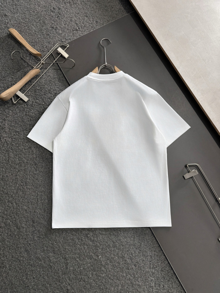 大人気 プラダ 激安偽物 25 ss文字刺繍の半袖Tシャツ