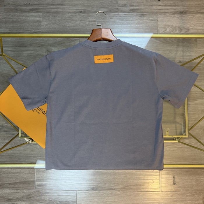 一目惚れ♪  ルイヴィトン 激安通販 刺繍アルファベット半袖Tシャツ2色