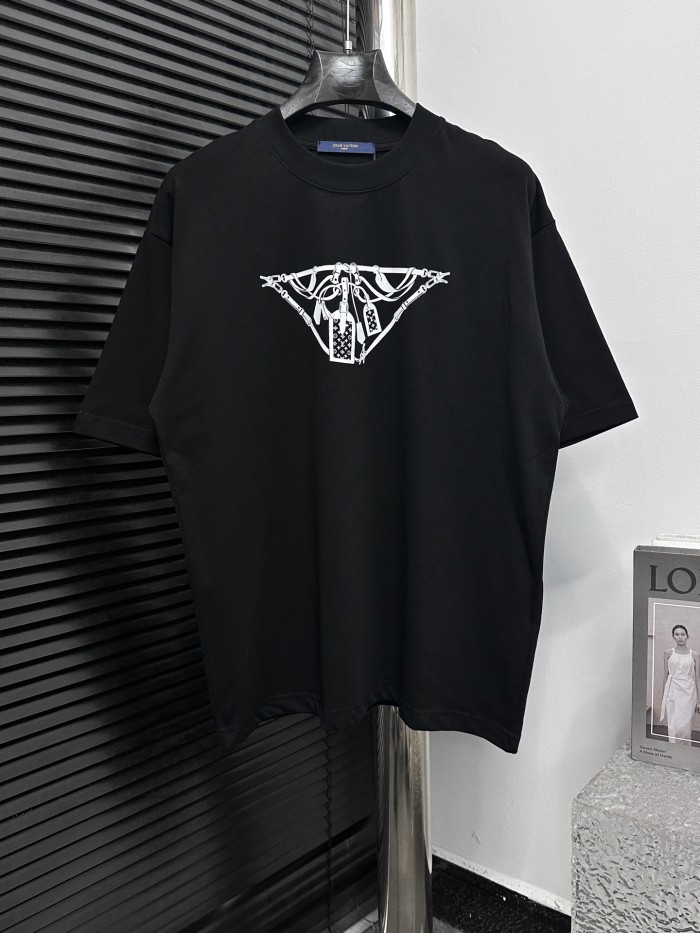 新作 ルイヴィトン 激安通販  Louis Vuittonプリントデザイン丸首半袖Tシャツ