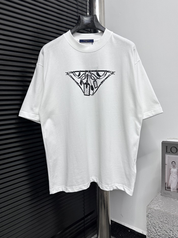 超奇跡の入荷☆ ルイヴィトン コピー  Louis Vuittonプリントデザイン丸首半袖Tシャツ