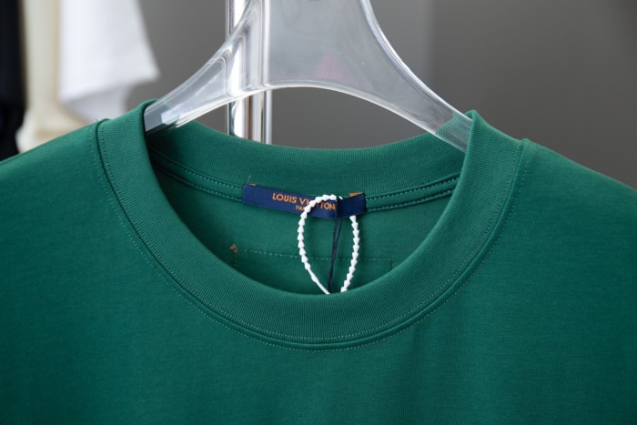 日本未入荷 ルイヴィトン スーパーコピー 老花グラデーション半袖Tシャツ