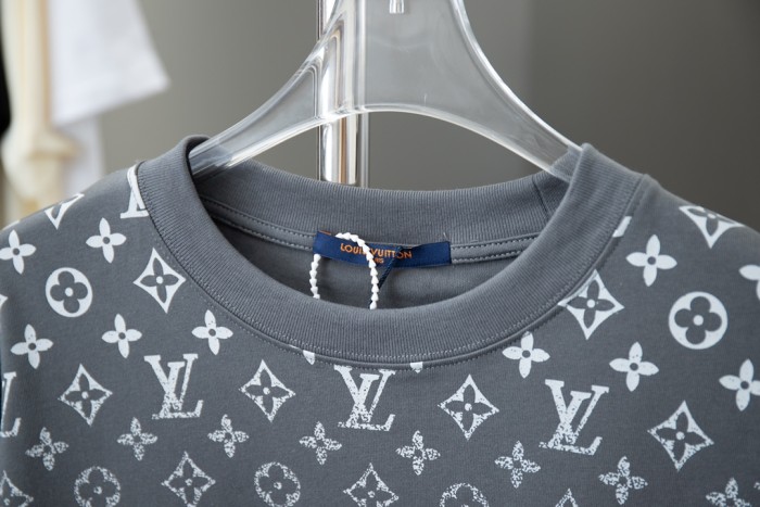 使い勝手良し ルイヴィトン 激安通販 老花グラデーション半袖Tシャツ