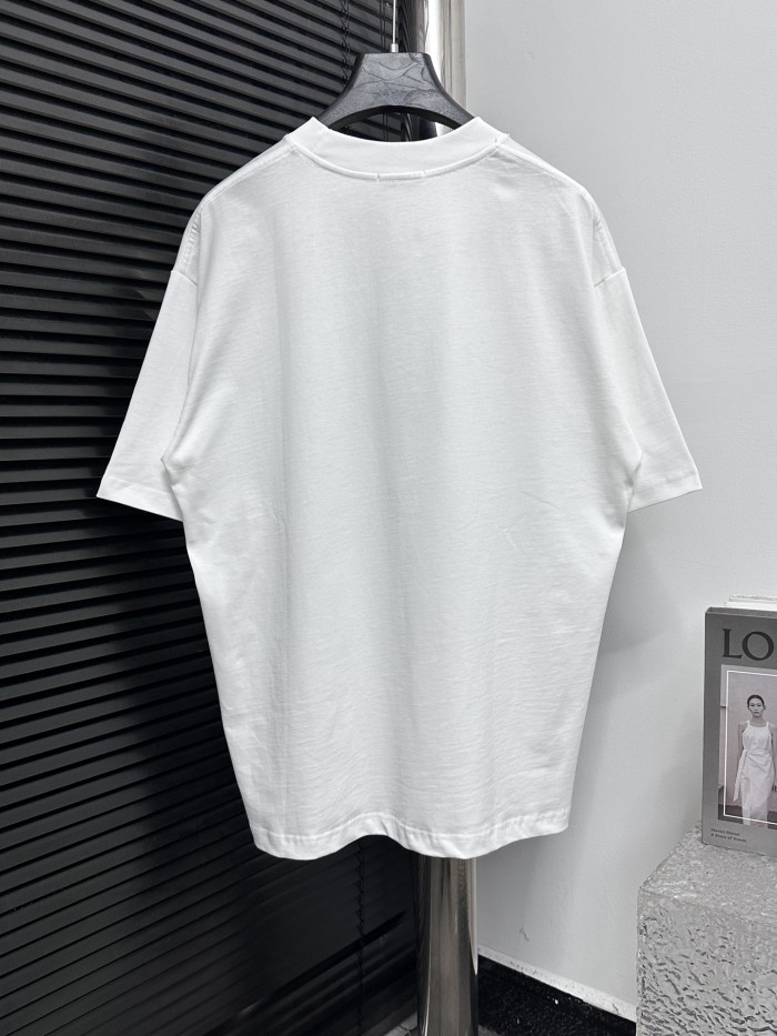 超奇跡の入荷☆ ルイヴィトン コピー  Louis Vuittonプリントデザイン丸首半袖Tシャツ