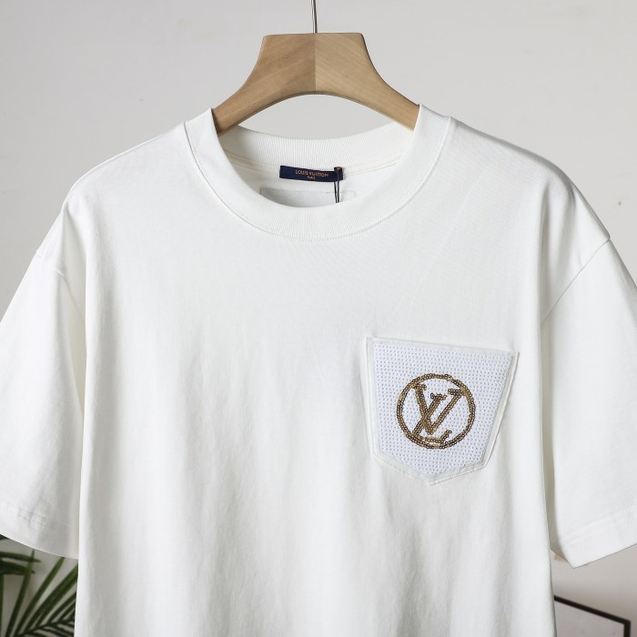 【限定】ルイヴィトン コピー 25 SSスパンコールアクセントポケットロゴ半袖Tシャツ半袖2色