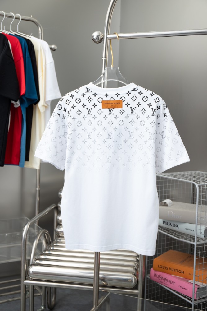 追跡付 ルイヴィトン 激安偽物 老花グラデーション半袖Tシャツ