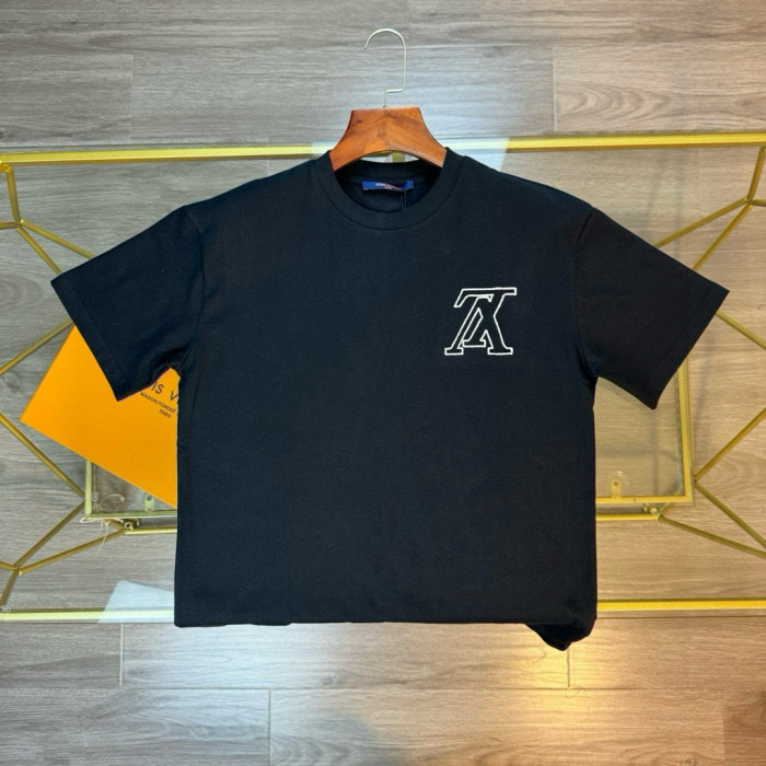 一目惚れ♪  ルイヴィトン 激安通販 刺繍アルファベット半袖Tシャツ2色