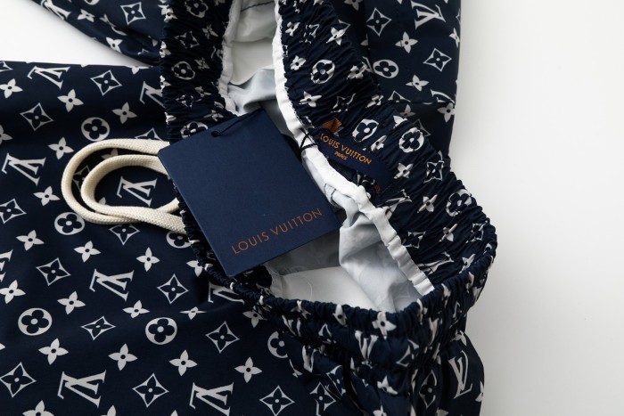 超奇跡の入荷☆ ルイヴィトン 偽物通販  25 SSオールドフラワーたっぷりジャカード半袖シャツTシャツ半ズボンセット