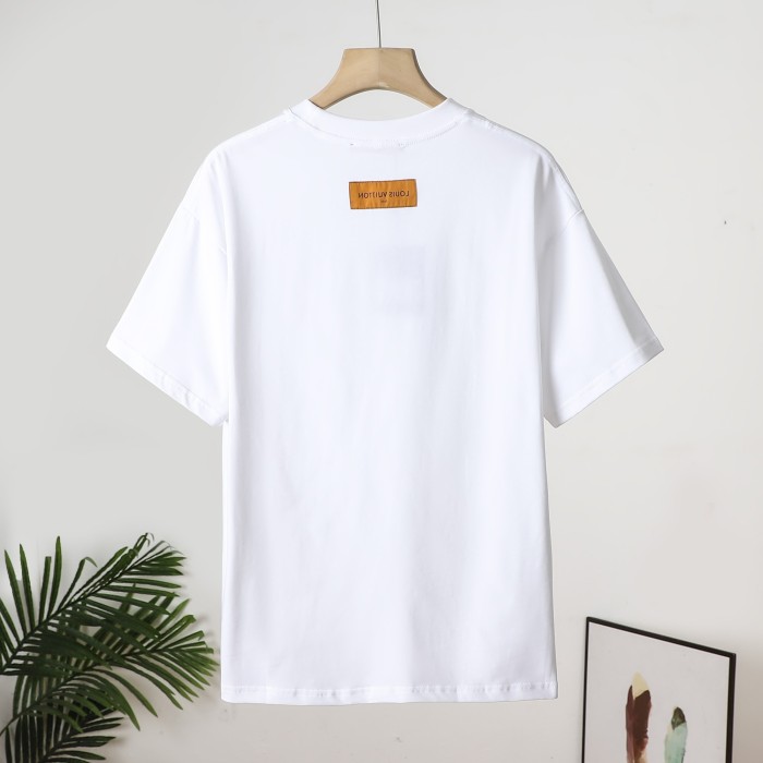 日本未入荷 ルイヴィトン スーパーコピー 25 SSブランドロゴ半袖Tシャツ3色