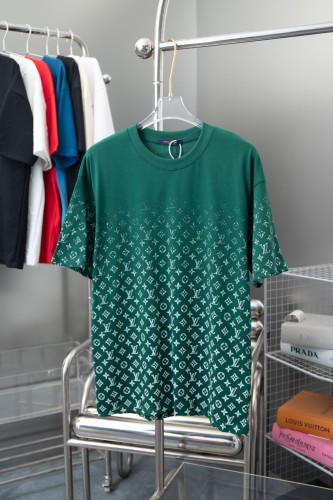 日本未入荷 ルイヴィトン スーパーコピー 老花グラデーション半袖Tシャツ