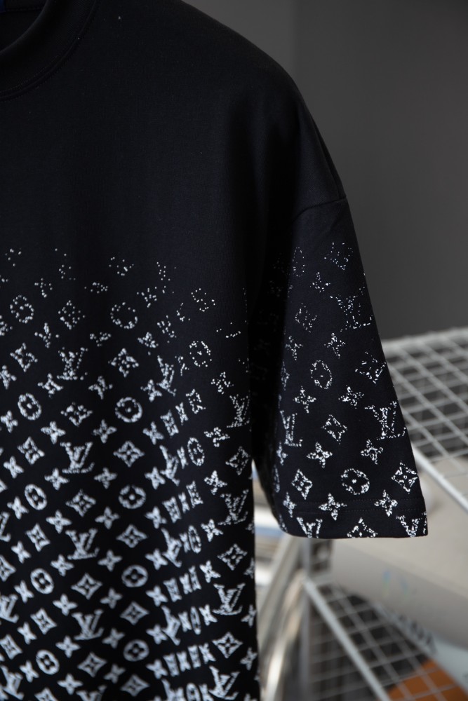 ★超人気  ルイヴィトン コピーおすすめ 老花グラデーション半袖Tシャツ