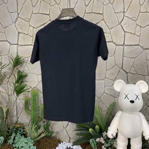 入手困難 バーバリー 激安偽物 のアルファベットロゴプリントゆったり半袖袖Tシャツ