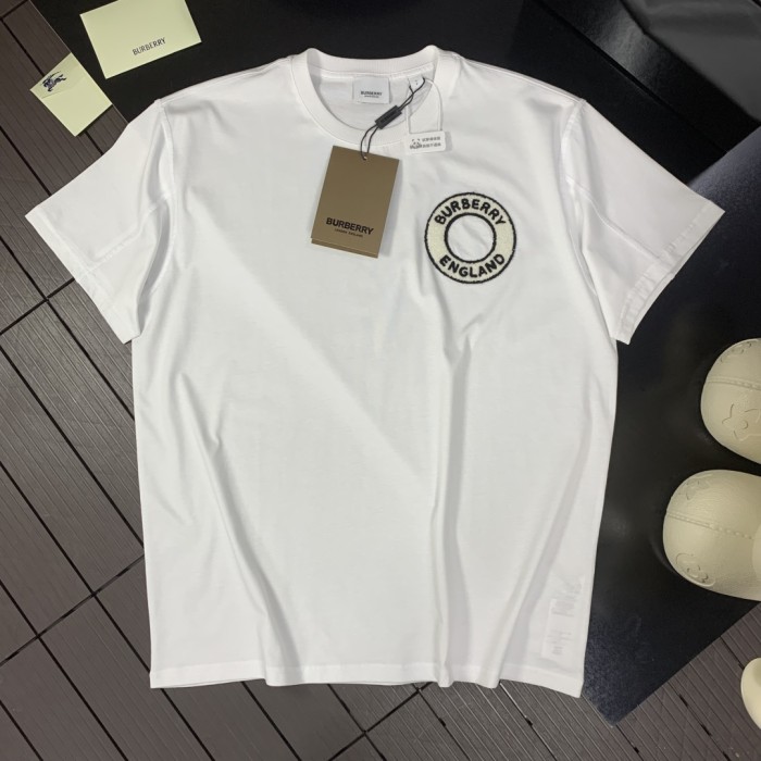 一目惚れ♪ バーバリー n級品 のアルファベットロゴロゴ装飾ラウンドネック半袖Tシャツ
