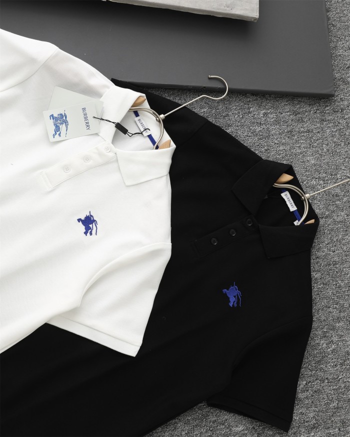 高品質 バーバリー 激安通販  の ラシックブルー戦馬小標刺繍開襟ポロシャツ半袖Tシャツ2色