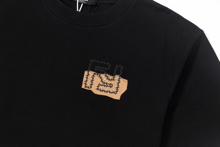 ★超人気 フェンディ コピーおすすめ のロゴラウンドネック半袖Tシャツ