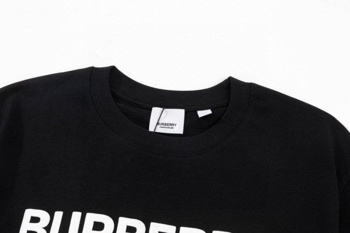 超話題! バーバリー コピーおすすめ のロゴカップルゆったり半袖Tシャツ2色