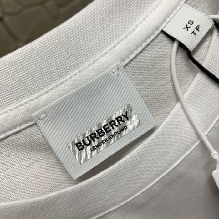日本未入荷 バーバリー n級品 のアルファベット刺繍ニットゆったりクルーネックカジュアル半袖Tシャツ