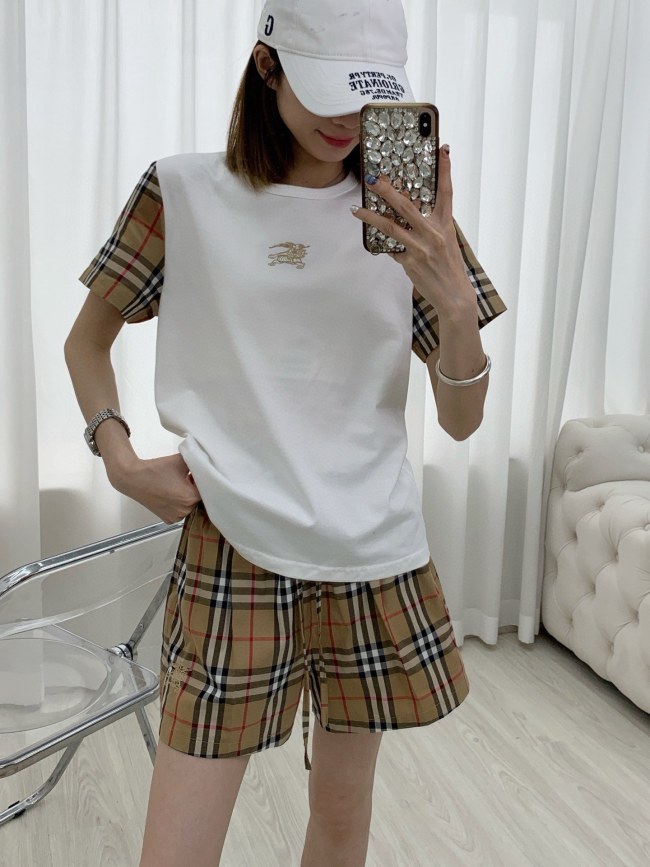 【限定】バーバリー n級品 のカラーパッチ付きTシャツショーツセット