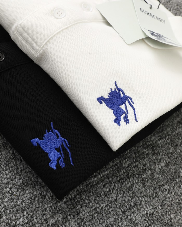 高品質 バーバリー 激安通販  の ラシックブルー戦馬小標刺繍開襟ポロシャツ半袖Tシャツ2色