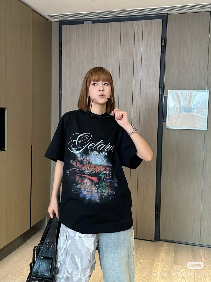 高品質 バレンシアガ コピーおすすめ の2025 SS都市夜景直噴プリント半袖Tシャツ