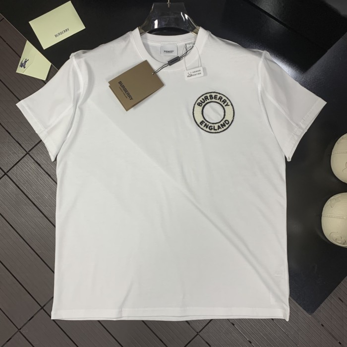 一目惚れ♪ バーバリー n級品 のアルファベットロゴロゴ装飾ラウンドネック半袖Tシャツ