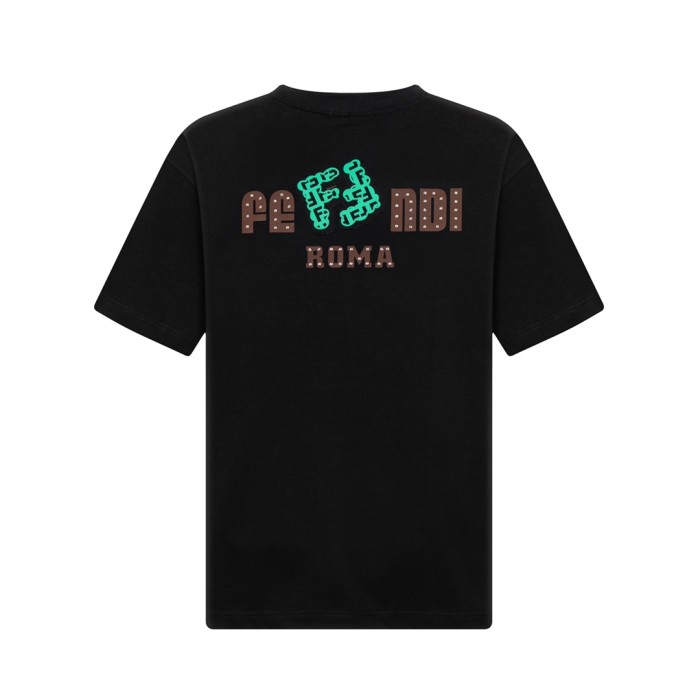 日本未入荷 フェンディ スーパーコピー  のロゴラウンドネック半袖Tシャツ