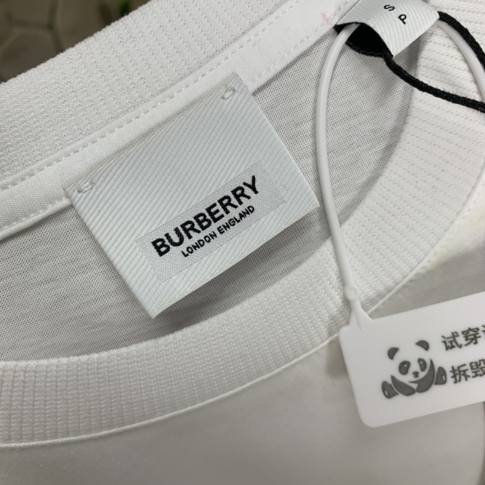 一目惚れ♪ バーバリー n級品 のアルファベットロゴロゴ装飾ラウンドネック半袖Tシャツ