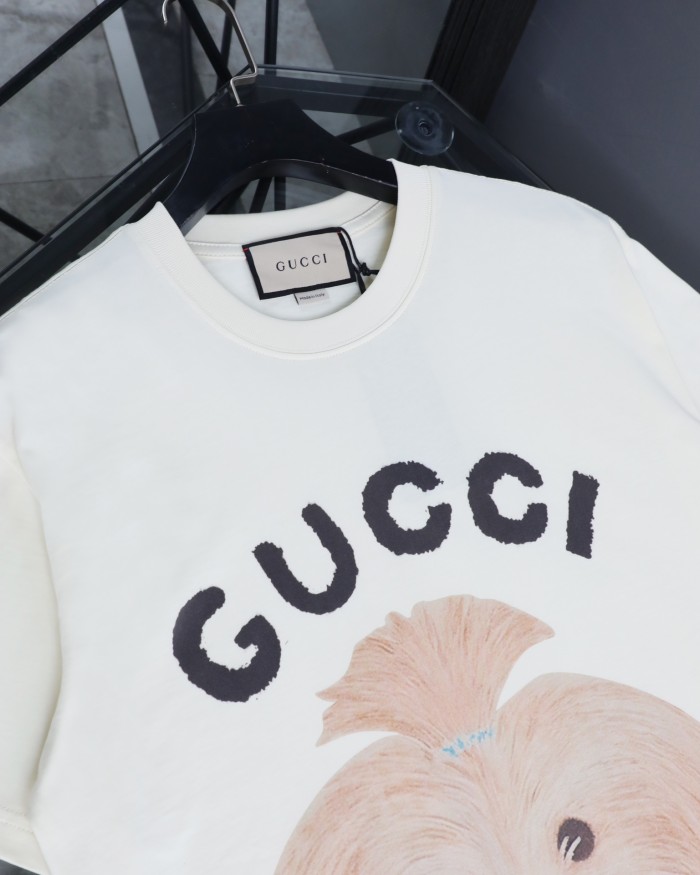 超奇跡の入荷☆ グッチ 偽物通販 の萌え犬柄半袖Tシャツ