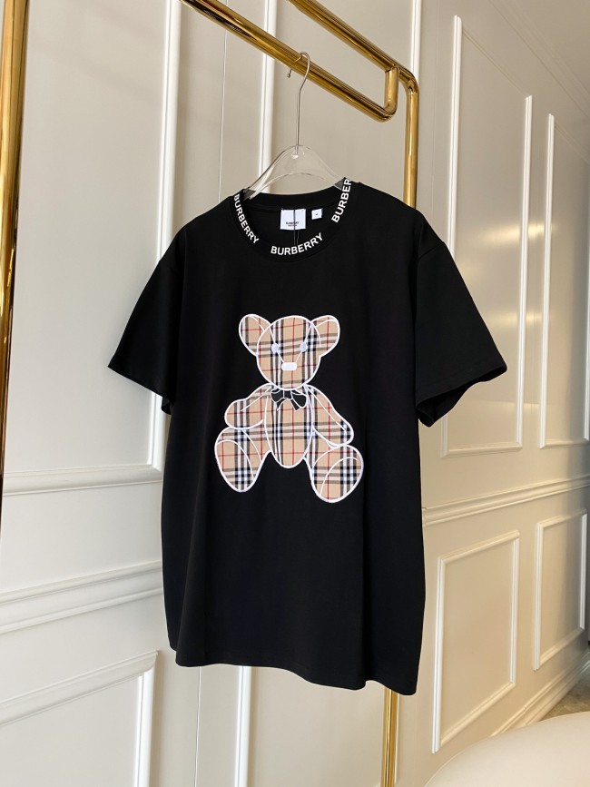 超奇跡の入荷☆ バーバリー スーパーコピー の小熊刺繍チェックシール綿素材ゆったり半袖Tシャツ